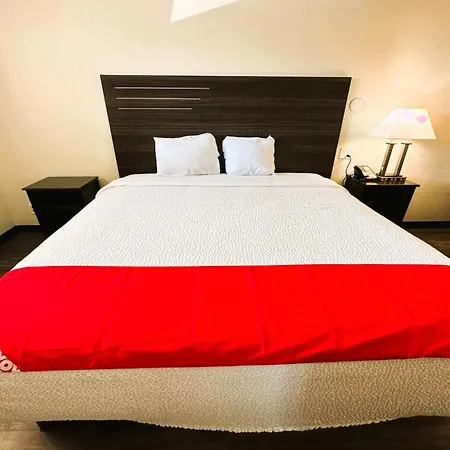 Oyo Hotel San Antonio Lackland Afb Seaworld Hwy 90 W Exterior photo