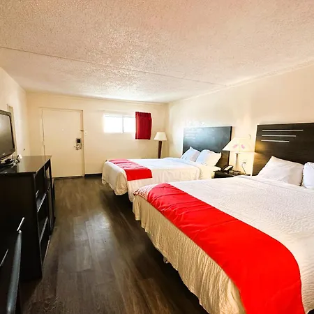 Oyo Hotel San Antonio Lackland Afb Seaworld Hwy 90 W Exterior photo