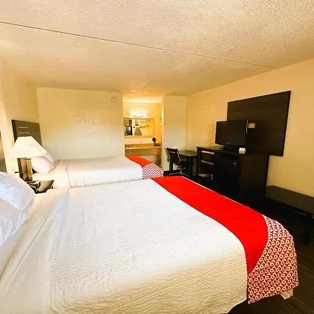 Oyo Hotel San Antonio Lackland Afb Seaworld Hwy 90 W Exterior photo